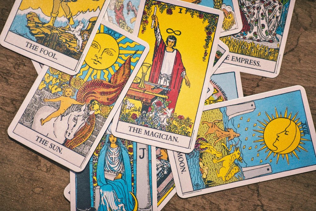 tarot, rider waite, moon, astrology, oracle, horoscope