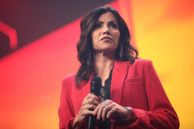 Kristi Noem had her purse stolen at a Washington D.C., restarant.