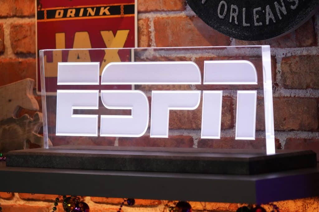 ESPN broadcaster Mike Patrick passes away