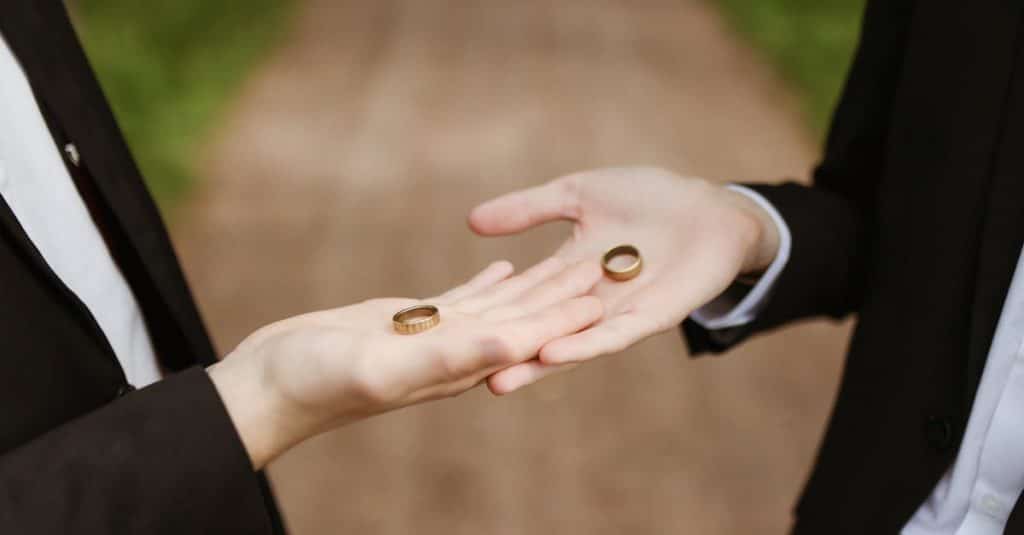 Joe Exotic gets hitched