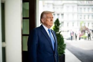 Trump to offer immigrants ,000 to self-deport.