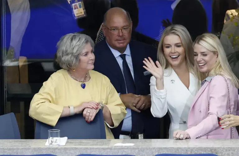 Karoline Leavitt White House Sep 7, 2025; Flushing, NY, USA; Chief of Staff Susie Wiles (left), White House Press Secretary Karoline Leavitt (center), and United States Attorney General Pam Bondi (right) prior to the final of mens singles at Billie Jean King National Tennis Center. Mandatory Credit: Geoff Burke-Imagn Images
